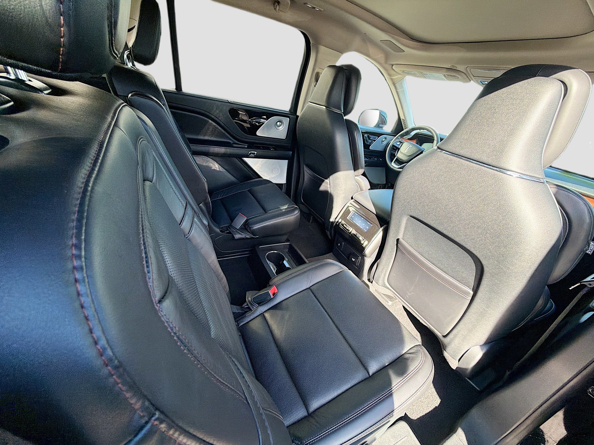 Used 2021 Lincoln Aviator Reserve w/ Equipment Group 210A AWD/4WD image 29