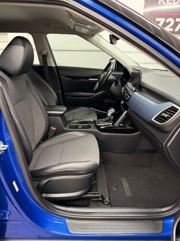 Used 2022 Kia Seltos Nightfall Edition AWD/4WD image 35
