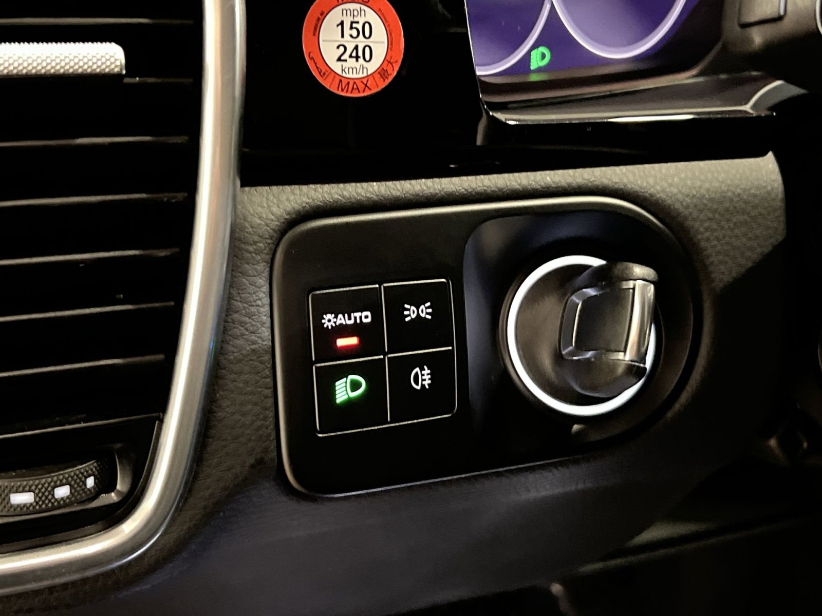 Used 2023 Porsche Cayenne Platinum Edition image 29