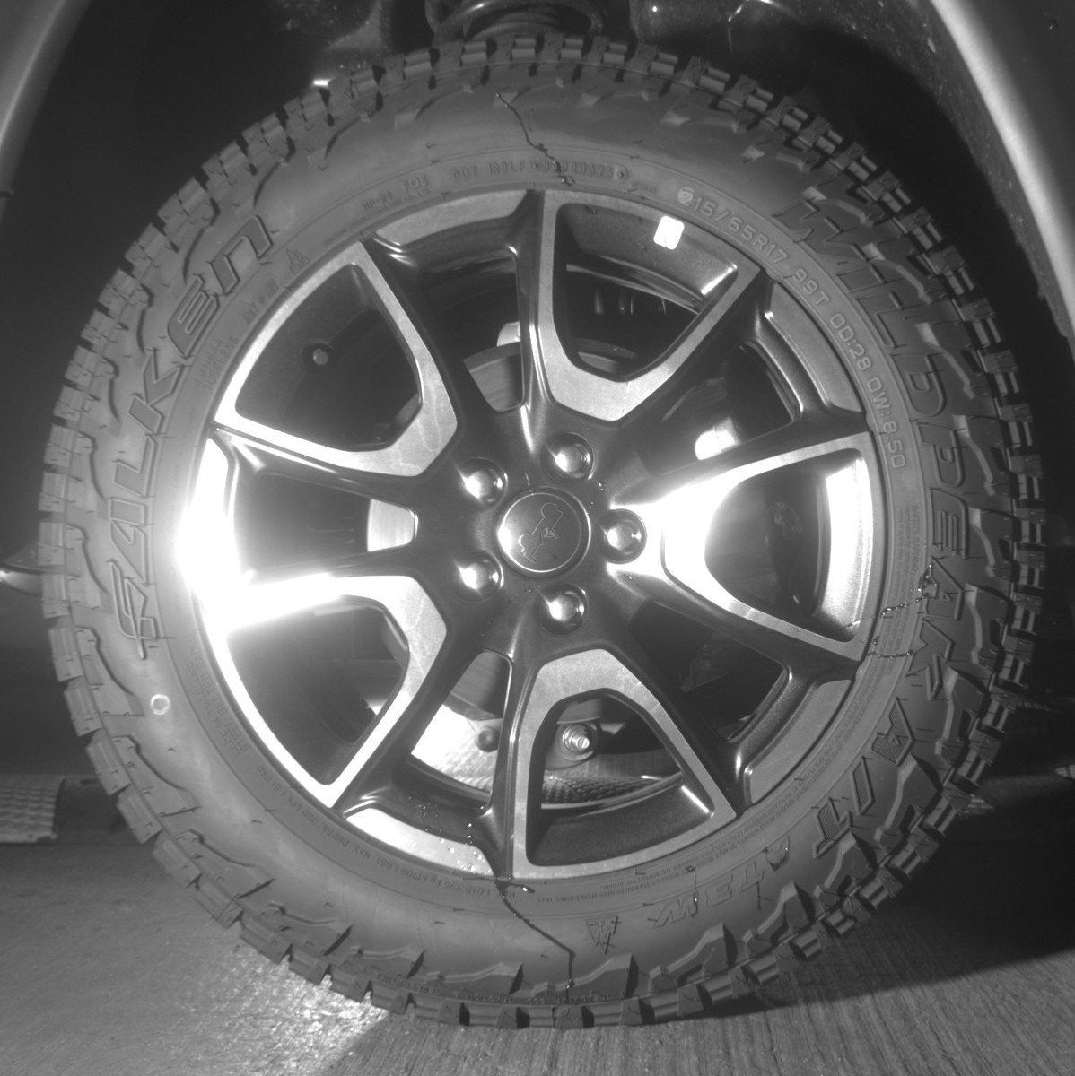 Used 2025 Jeep Compass Trailhawk AWD/4WD image 15