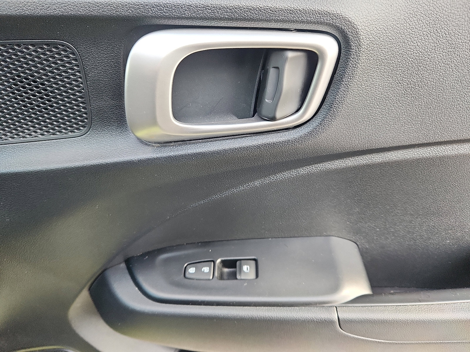 Certified 2024 Hyundai Venue SEL image 35