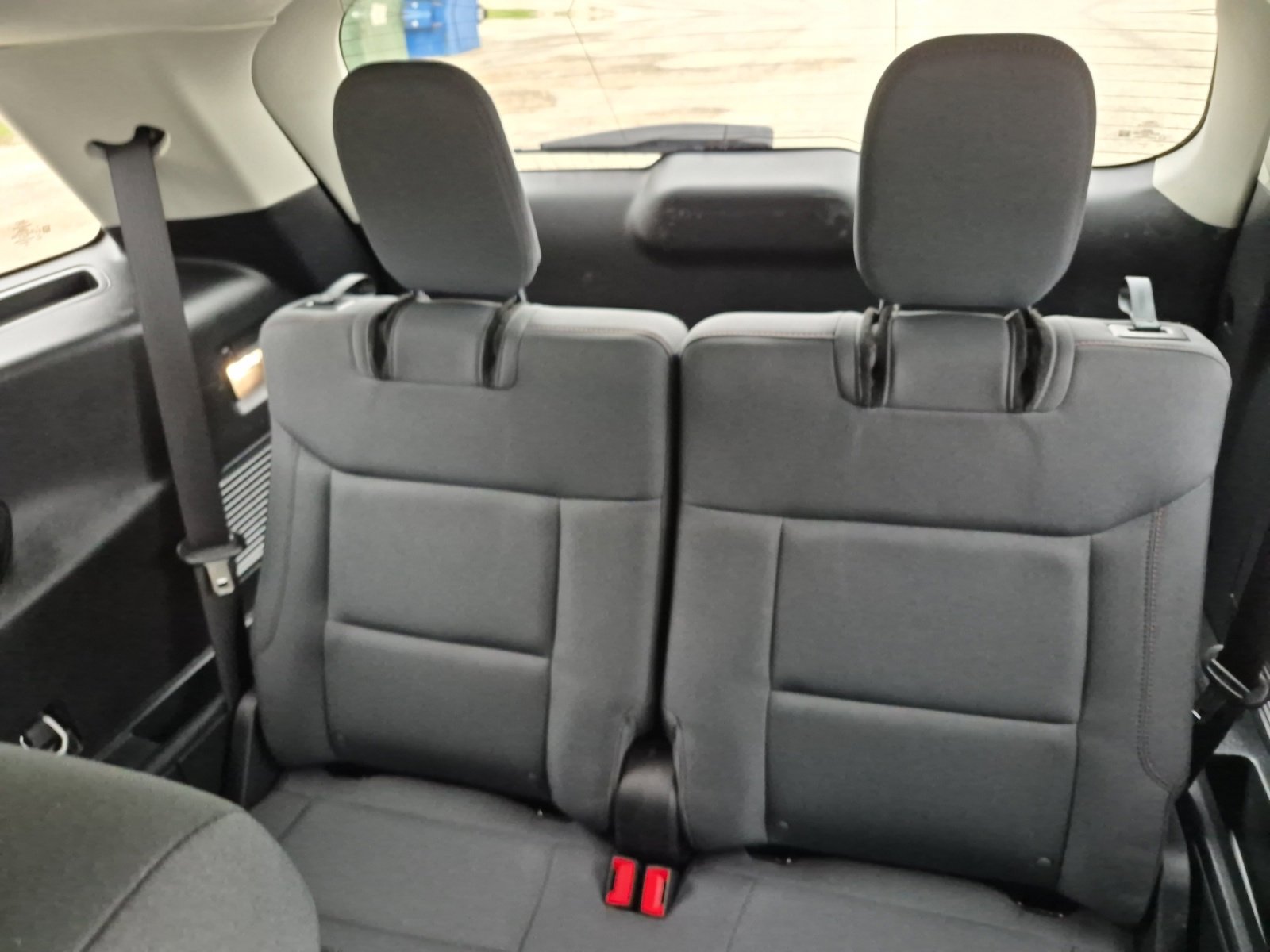 Used 2025 Ford Explorer Active RWD image 24