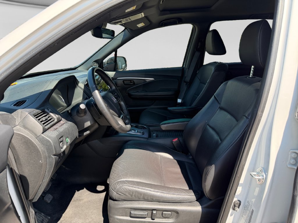 Used 2023 Honda Passport EX-L image 18