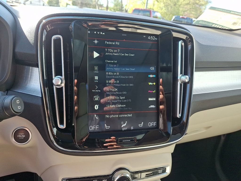 Used 2019 Volvo XC40 T5 Momentum image 18