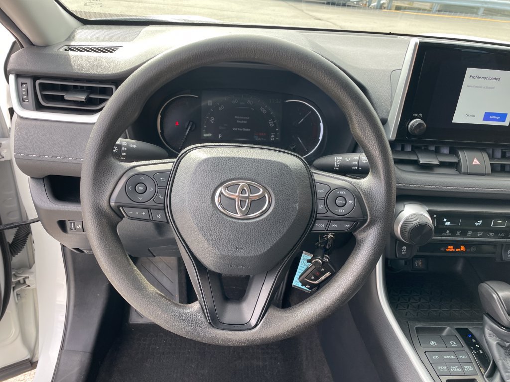 Certified 2023 Toyota RAV4 LE AWD/4WD image 16