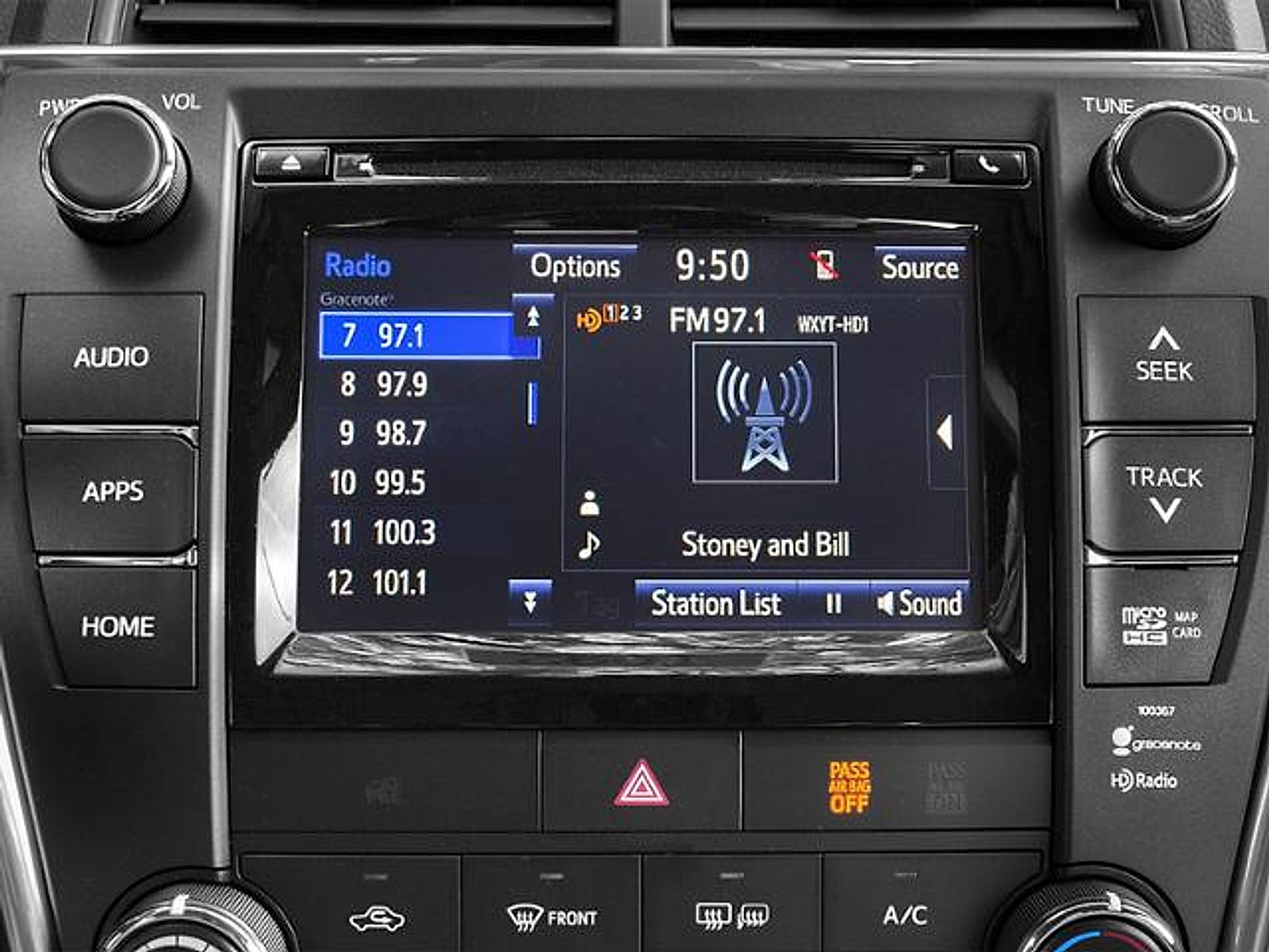 Used 2017 Toyota Camry LE FWD image 25