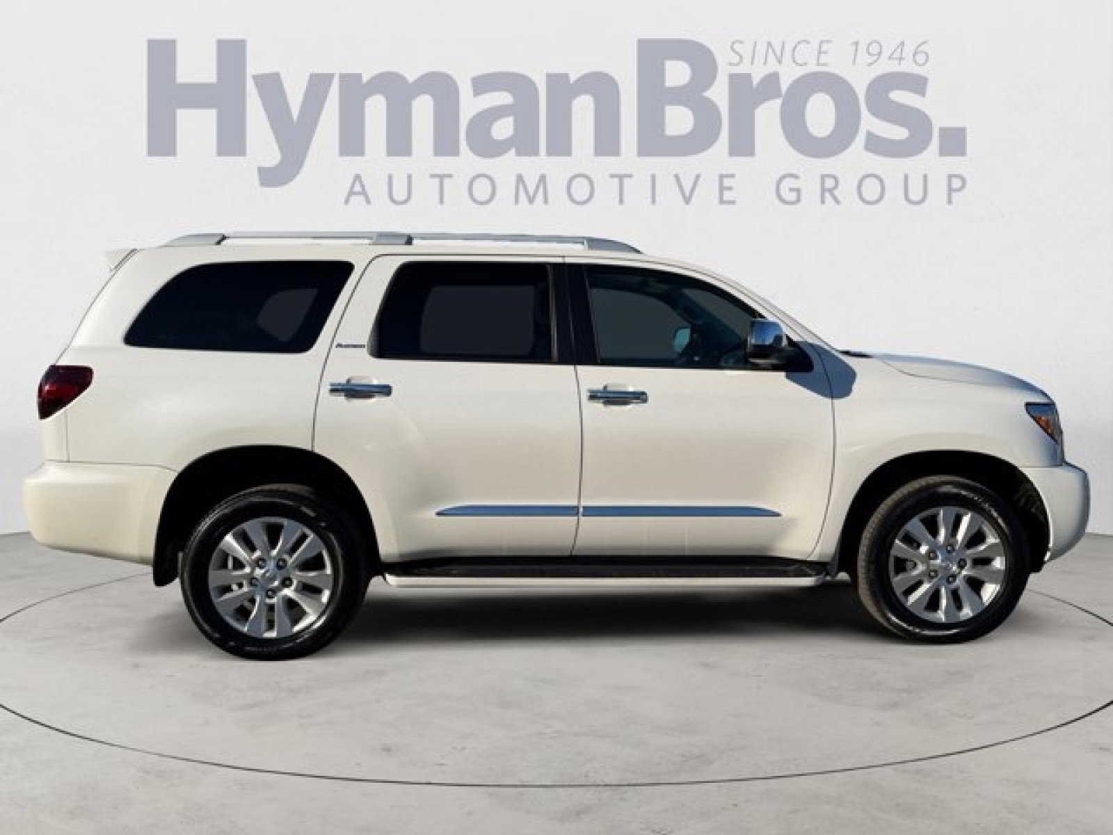 Used 2018 Toyota Sequoia Platinum image 2