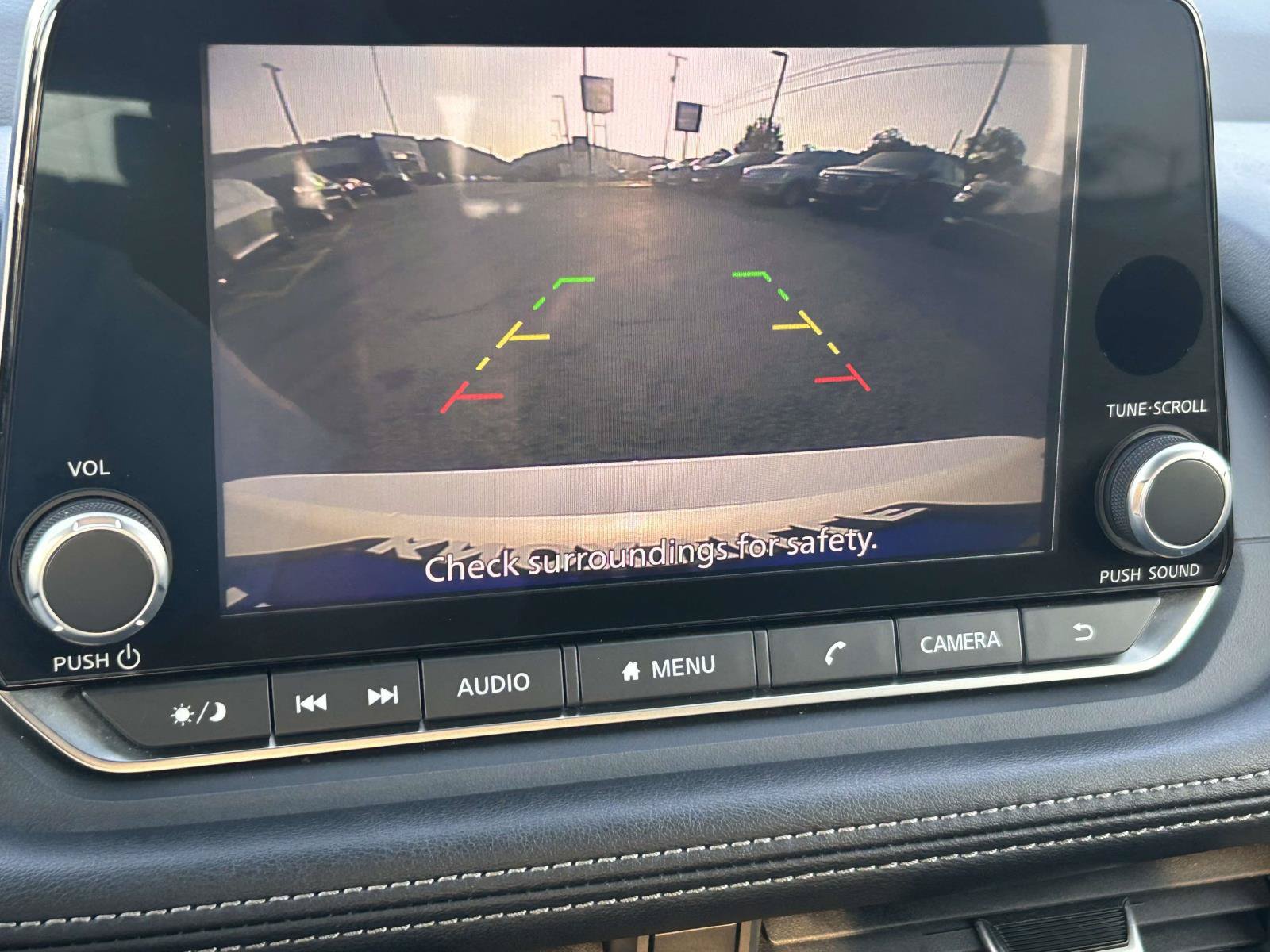 Used 2024 Nissan Rogue SV AWD/4WD image 23