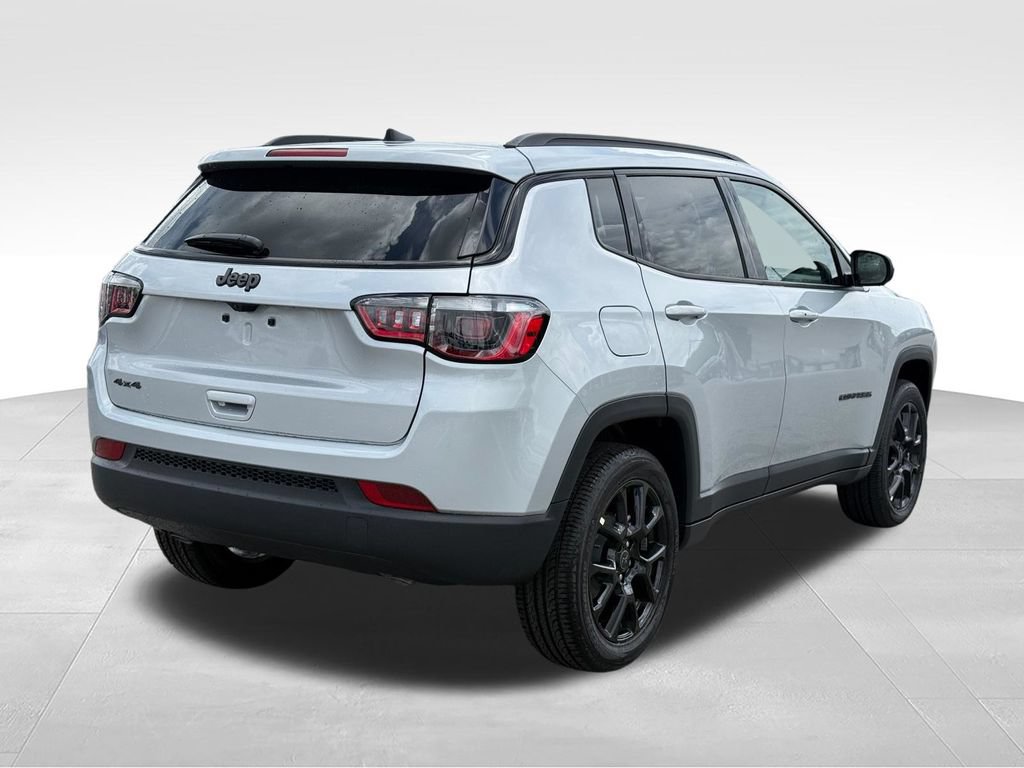 New 2026 Jeep Compass Latitude AWD/4WD image 28