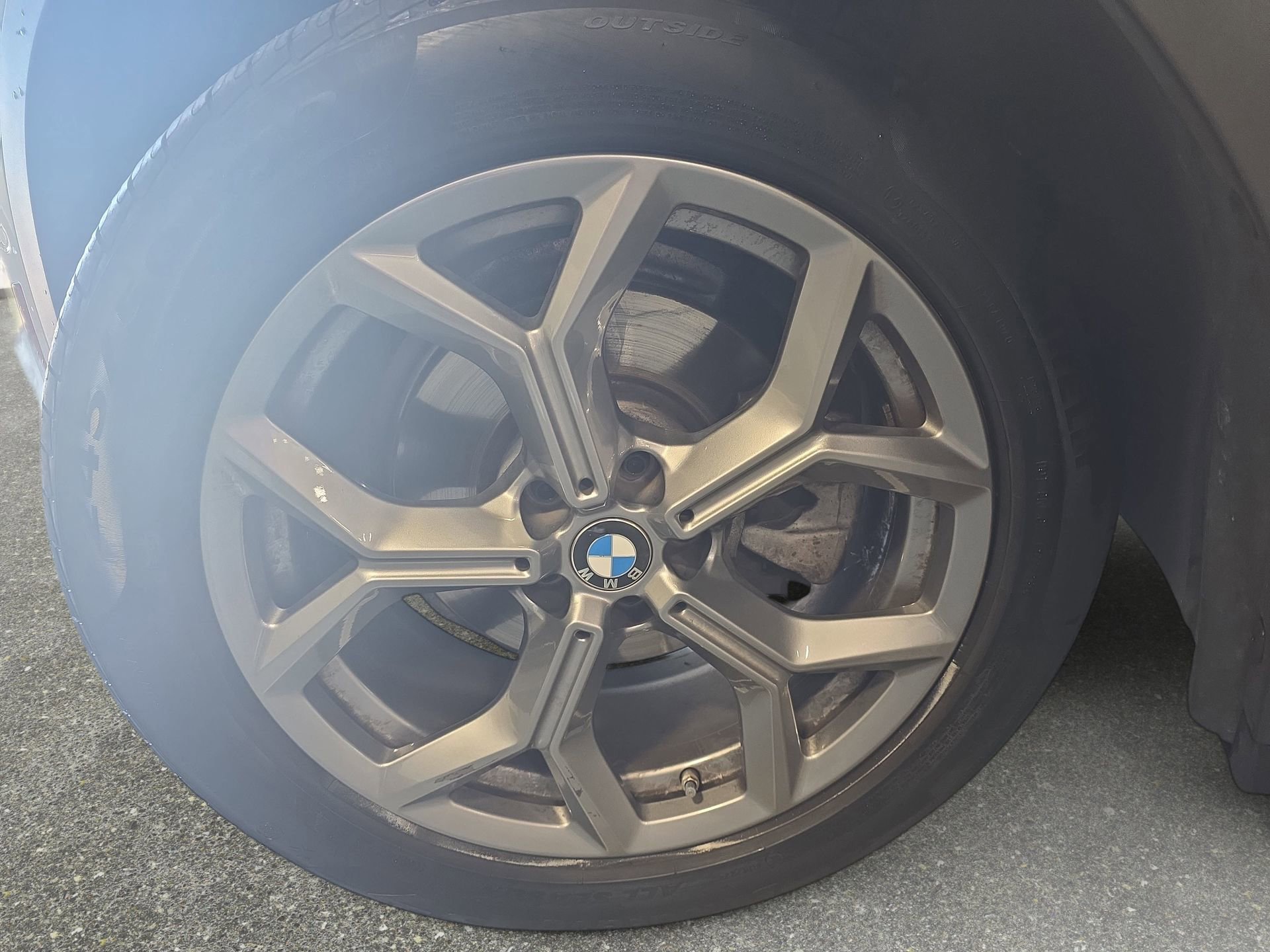 Used 2024 BMW X4 xDrive30i w/ Parking Assistance Package AWD/4WD image 32