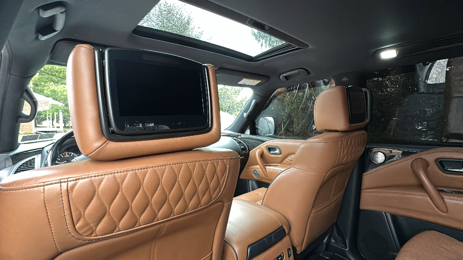 Used 2022 INFINITI QX80 Sensory image 16