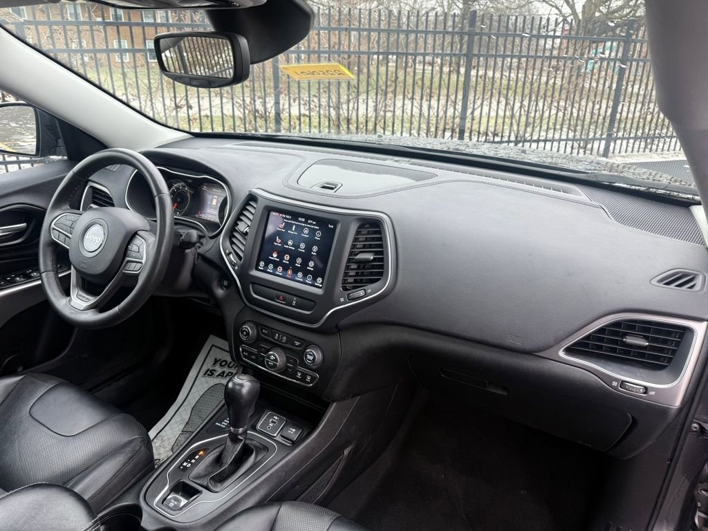 Used 2022 Jeep Cherokee Latitude Lux w/ Sun & Sound Group image 12