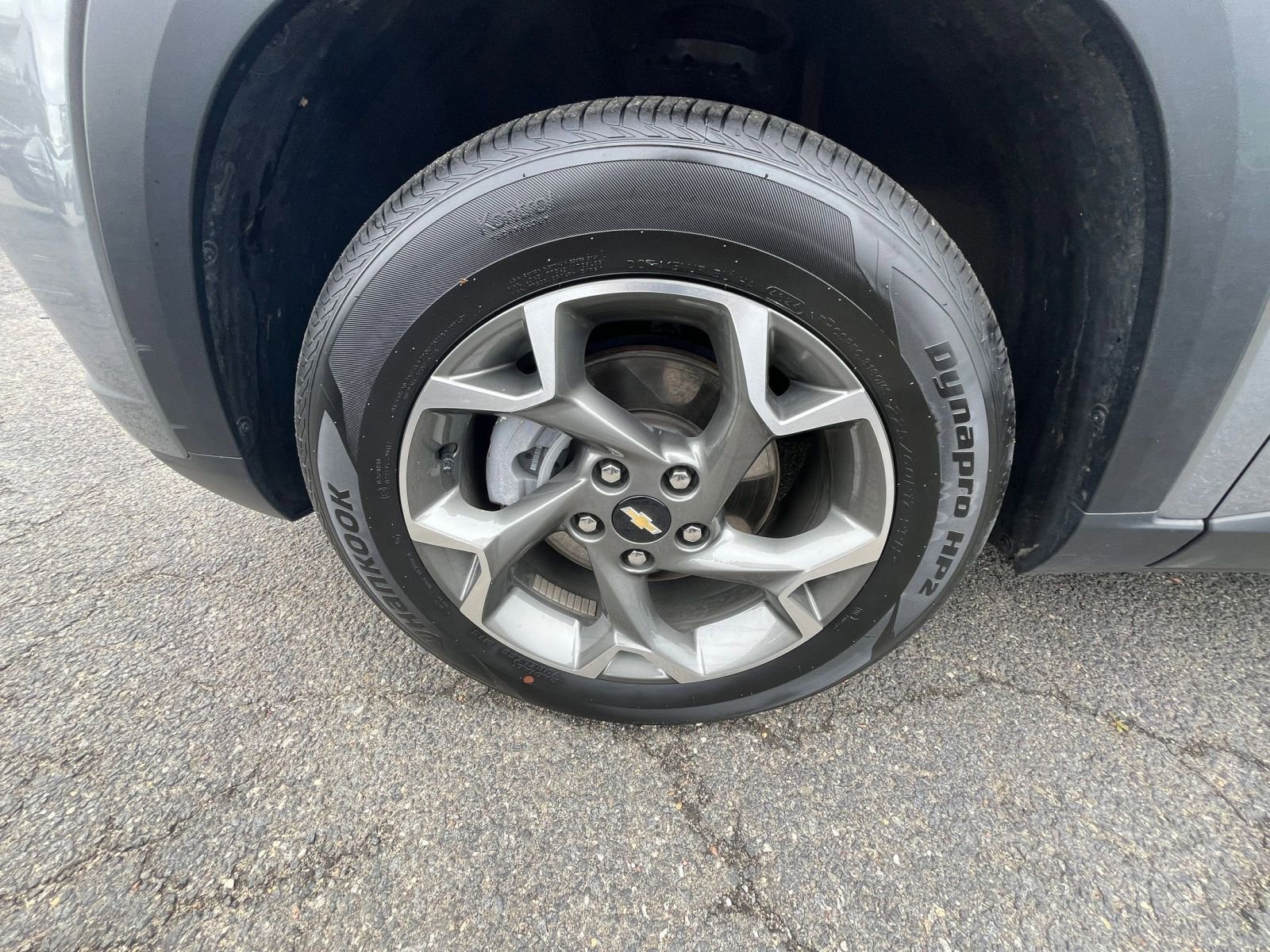Used 2025 Chevrolet Trax LT FWD image 29