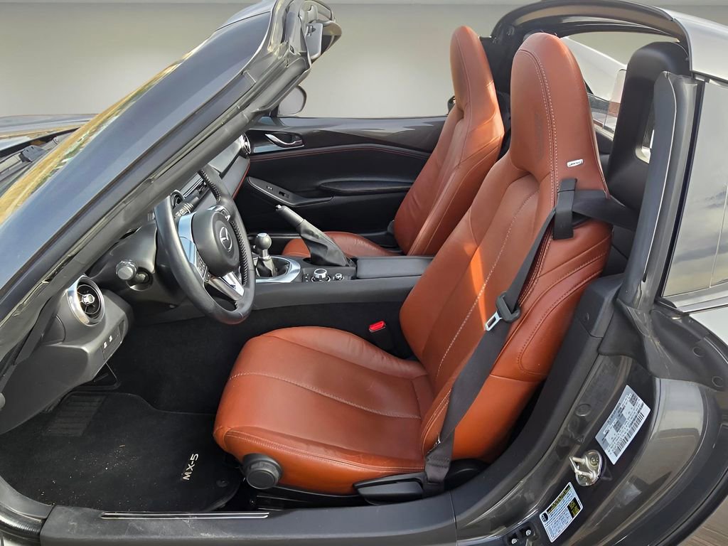 Used 2022 MAZDA MX-5 Miata RF Grand Touring image 19