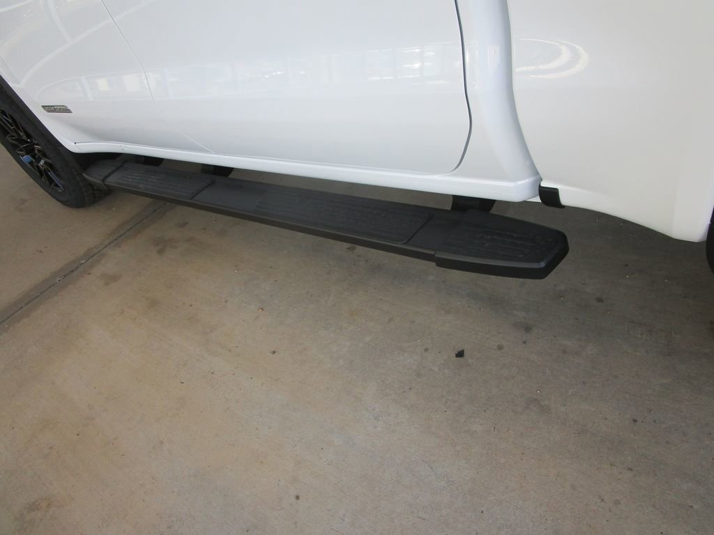 New 2026 GMC Sierra 1500 Elevation image 10