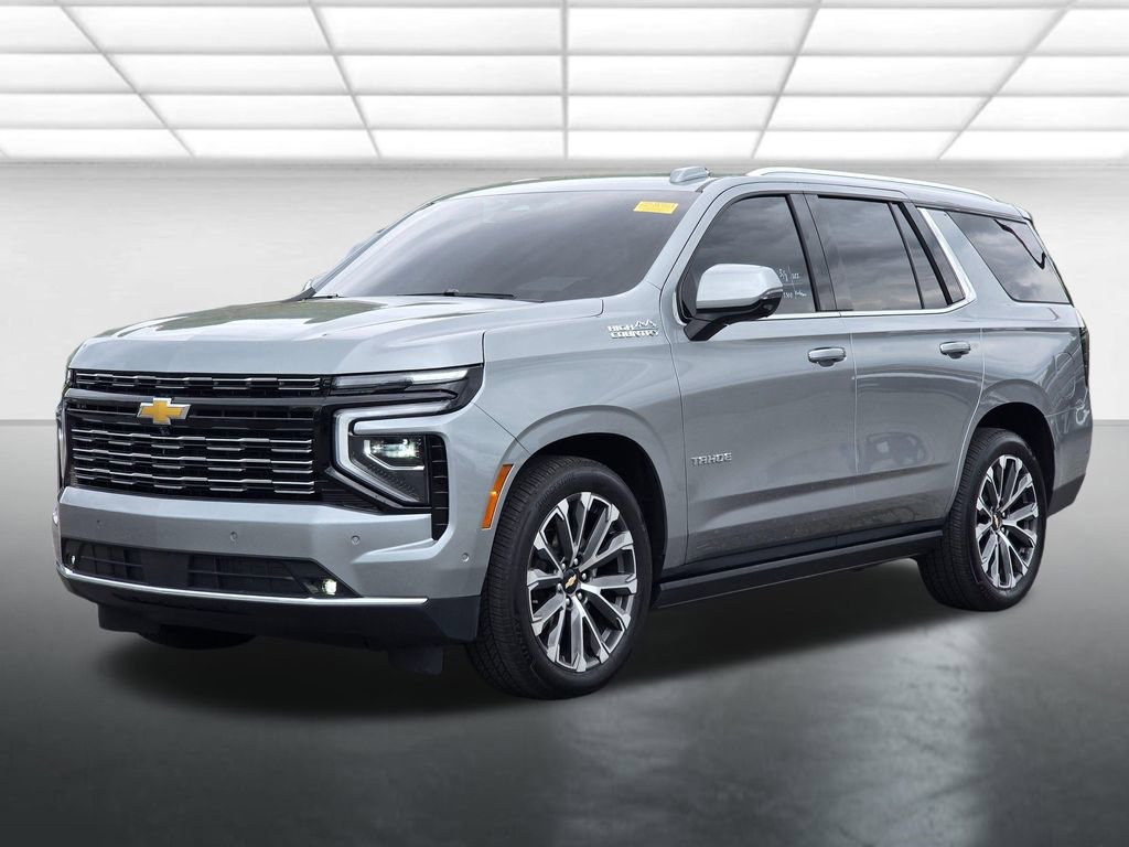 Used 2025 Chevrolet Tahoe High Country AWD/4WD image 2