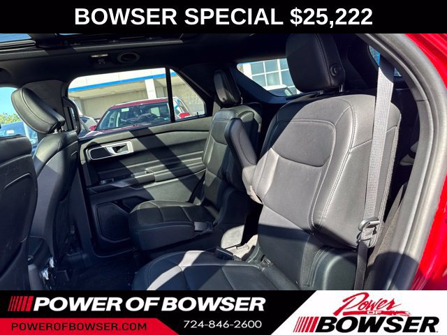 Used 2020 Ford Explorer XLT w/ Equipment Group 202A AWD/4WD image 4