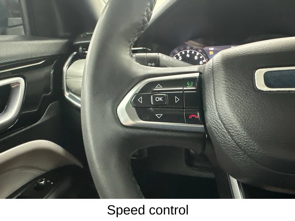 Used 2023 Jeep Compass Limited AWD/4WD image 39