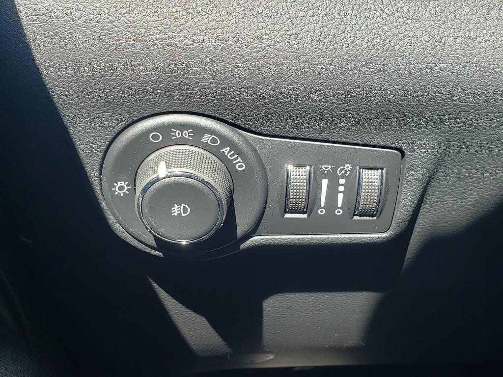 New 2026 Jeep Compass Trailhawk AWD/4WD image 23