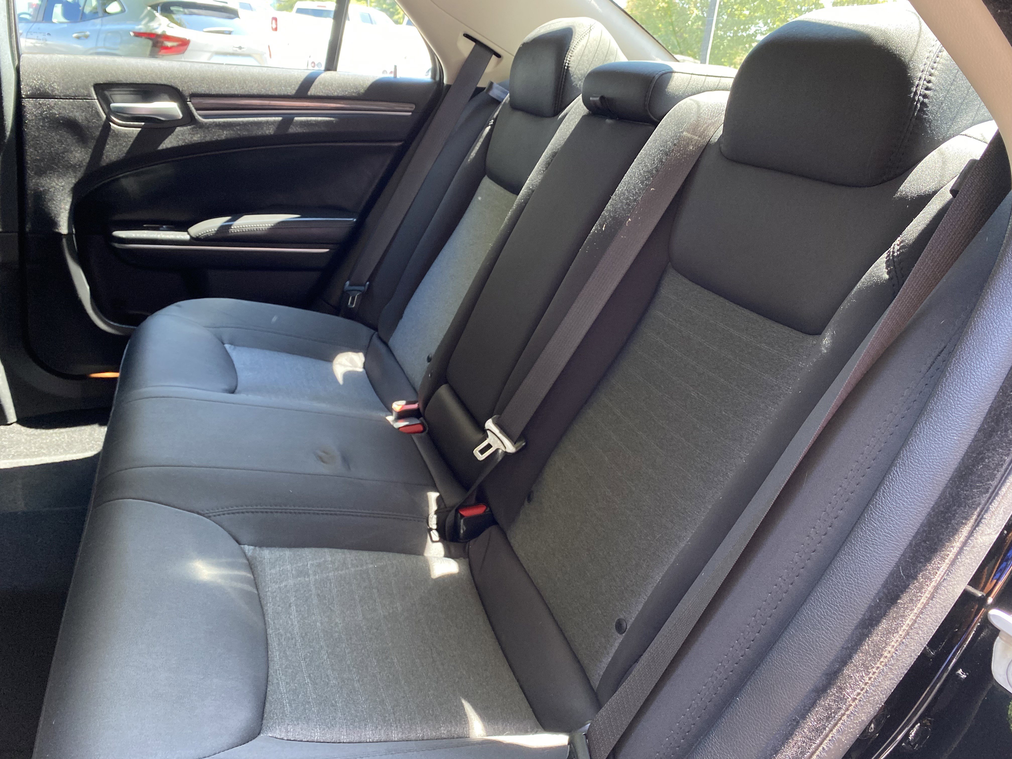 Used 2020 Chrysler 300 Touring w/ Sport Appearance Package image 35
