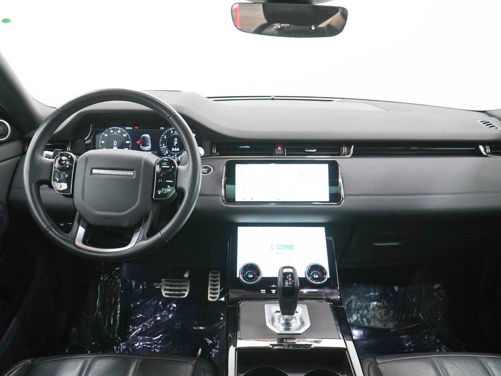 Used 2020 Land Rover Range Rover Evoque R-Dynamic SE AWD/4WD image 17