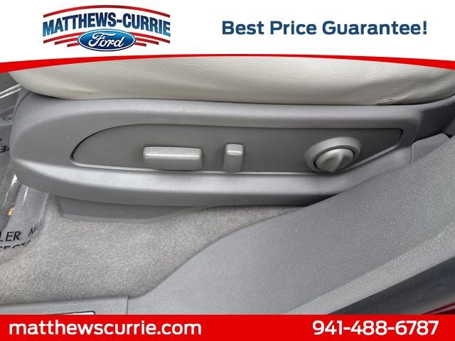 Used 2017 Chevrolet Traverse Premier image 36