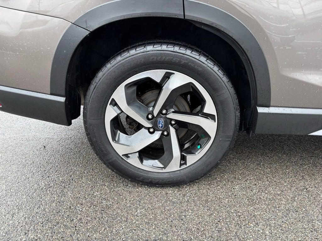 Used 2023 Subaru Forester Touring AWD/4WD image 34