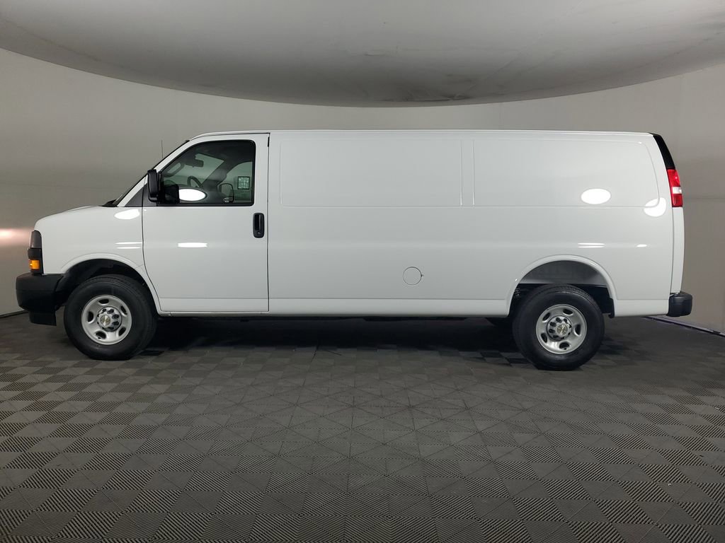 New 2026 Chevrolet Express 3500 Extended w/ Driver Convenience Package RWD image 7