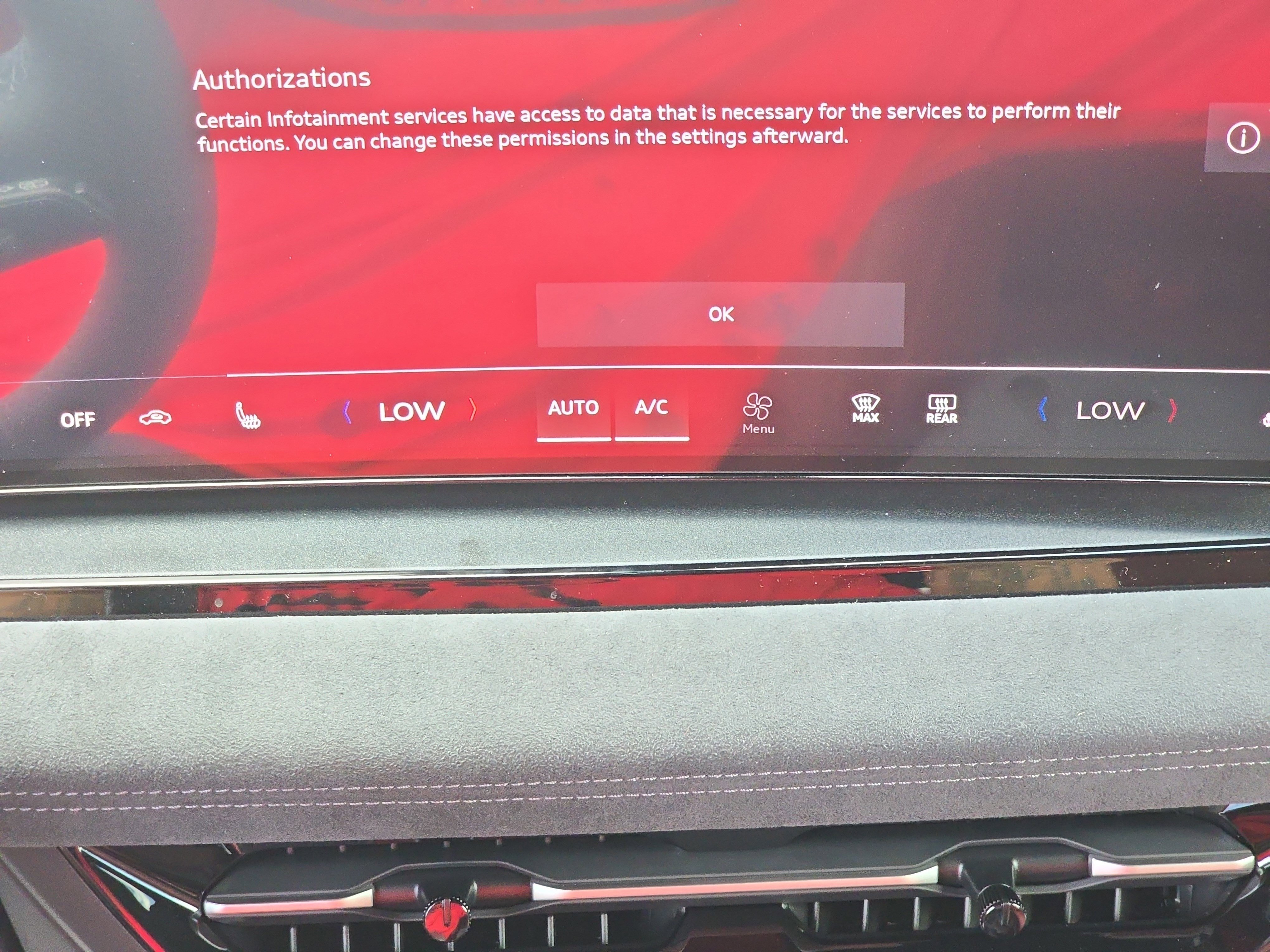 New 2025 Audi SQ6 e-tron Prestige image 19