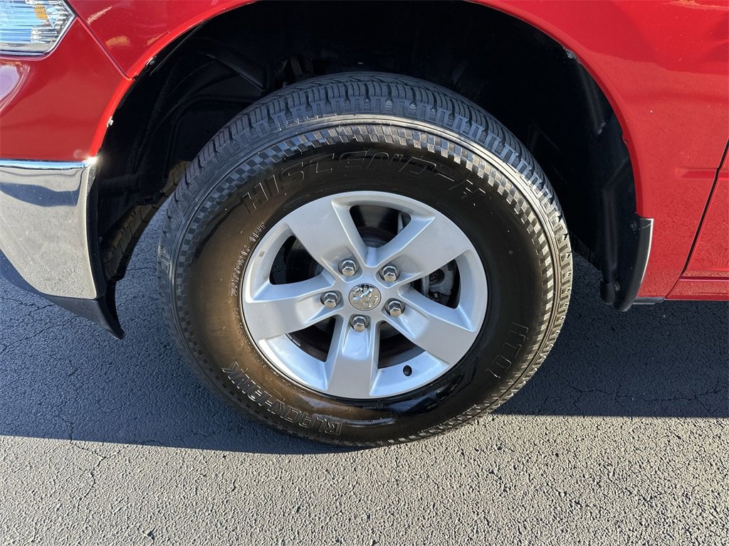 Used 2021 RAM 1500 Classic SLT image 10