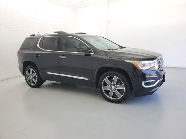 Used 2018 GMC Acadia Denali w/ Technology Package AWD/4WD image 4