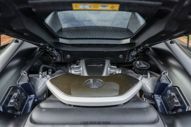 Used 2013 McLaren MP4-12C Spider RWD image 24