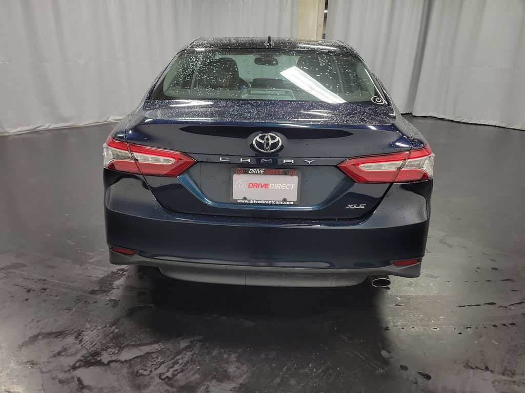 Used 2019 Toyota Camry XLE FWD image 7