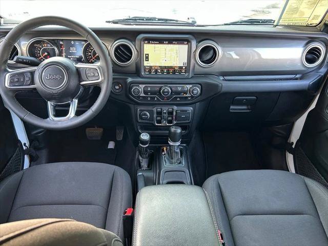 Certified 2023 Jeep Gladiator Overland AWD/4WD image 12