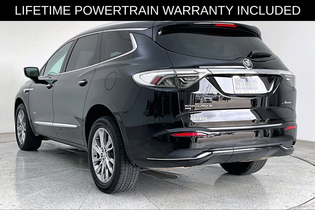 Used 2023 Buick Enclave Avenir w/ Avenir Technology Package AWD/4WD image 16