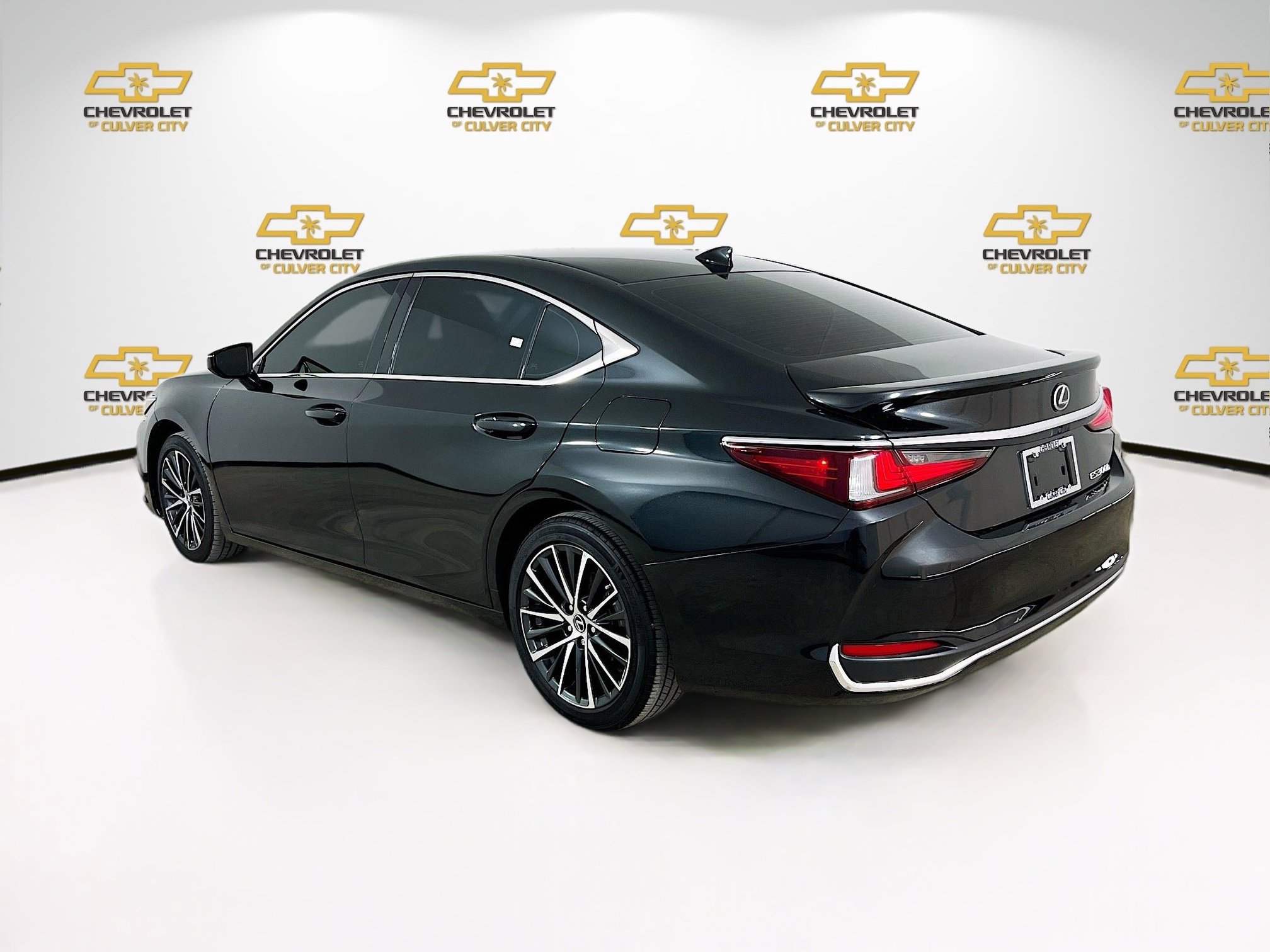 Used 2024 Lexus ES 300h w/ Premium Package FWD image 5