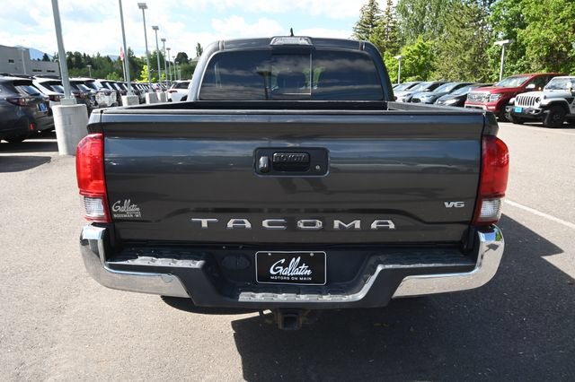 Used 2019 Toyota Tacoma TRD Off-Road AWD/4WD image 12