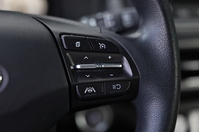 Used 2023 Hyundai Kona SE FWD image 35