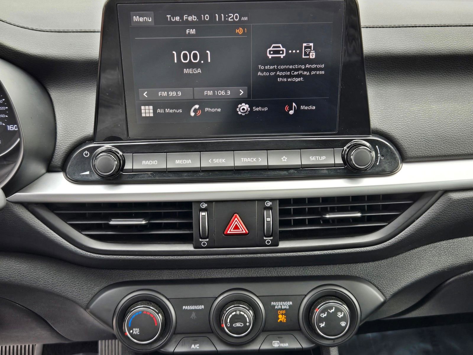 Used 2024 Kia Forte LXS image 18