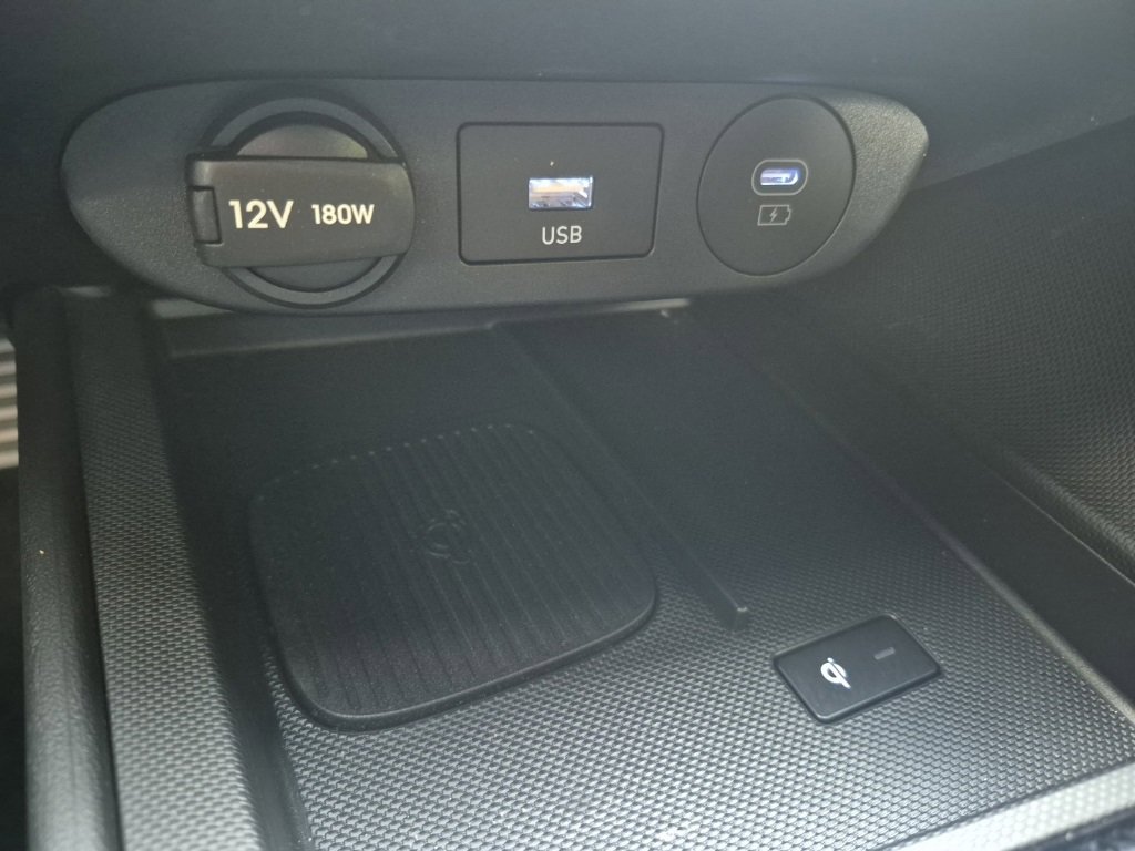 Used 2025 Hyundai Elantra Sport image 20