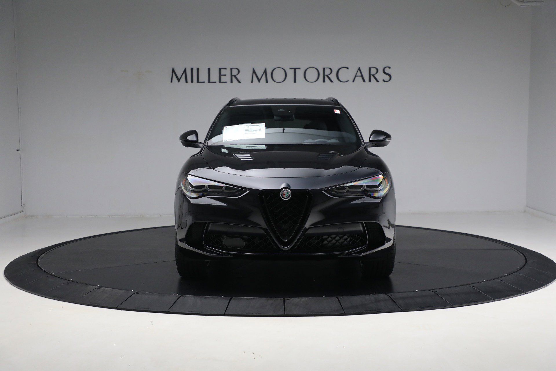 New 2024 Alfa Romeo Stelvio Quadrifoglio w/ Active Assist Plus Package AWD/4WD image 25