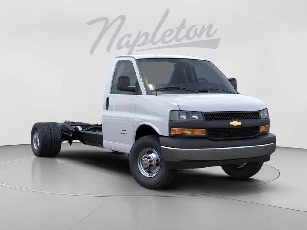 New 2026 Chevrolet Express 3500 w/ Power Convenience Package RWD image 9