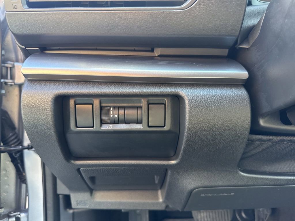 Certified 2025 Subaru Impreza 2.0i image 21