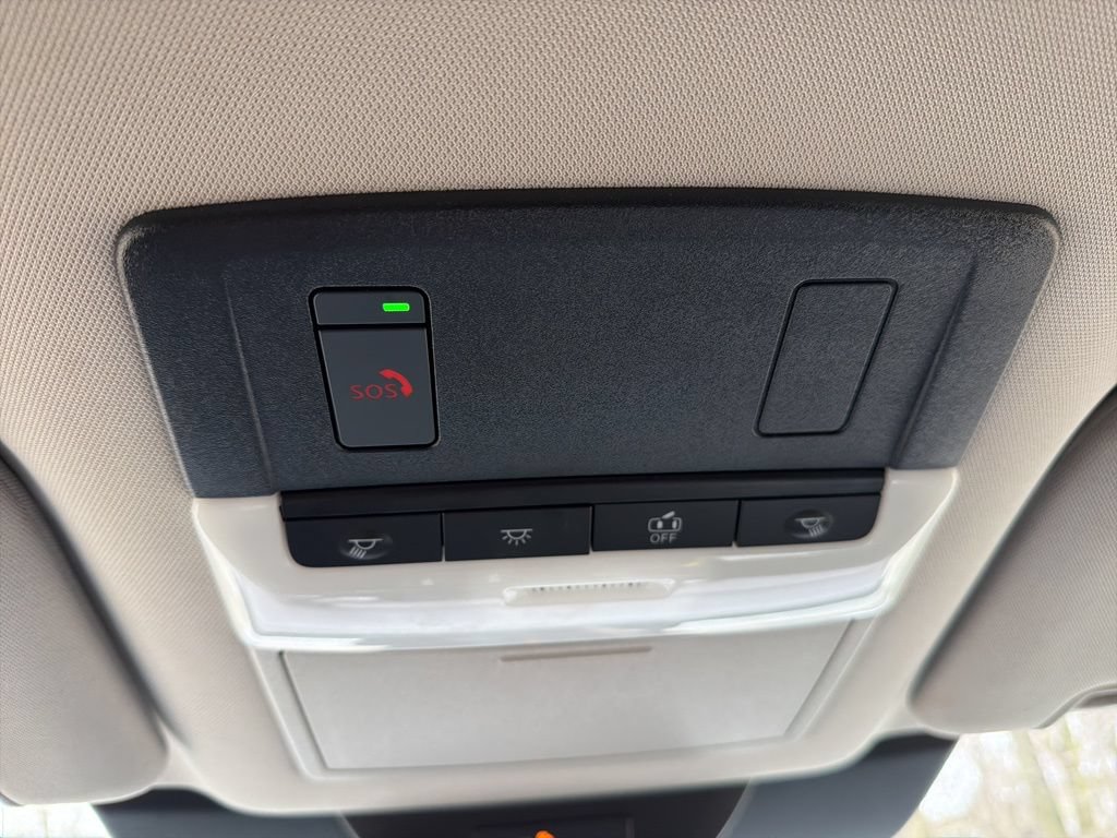 Used 2024 Nissan Pathfinder SV FWD image 30