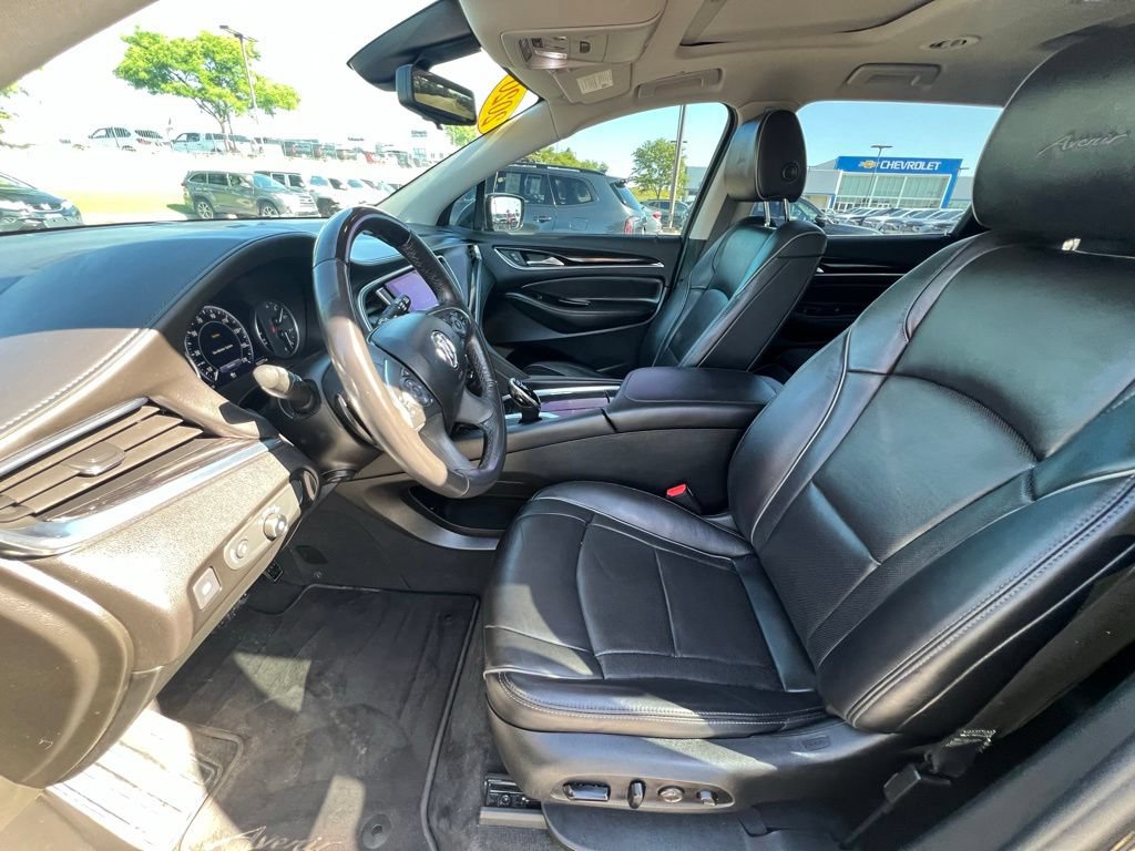 Used 2020 Buick Enclave Avenir w/ Avenir Technology Package AWD/4WD image 19
