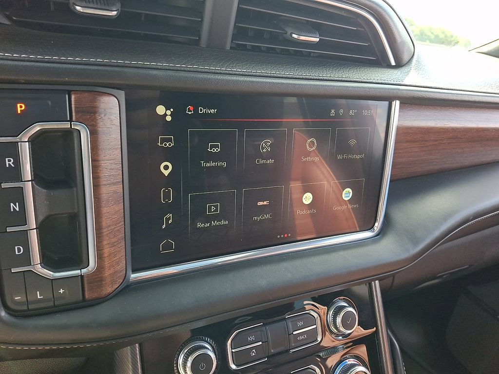 Used 2023 GMC Yukon XL Denali Ultimate AWD/4WD image 17