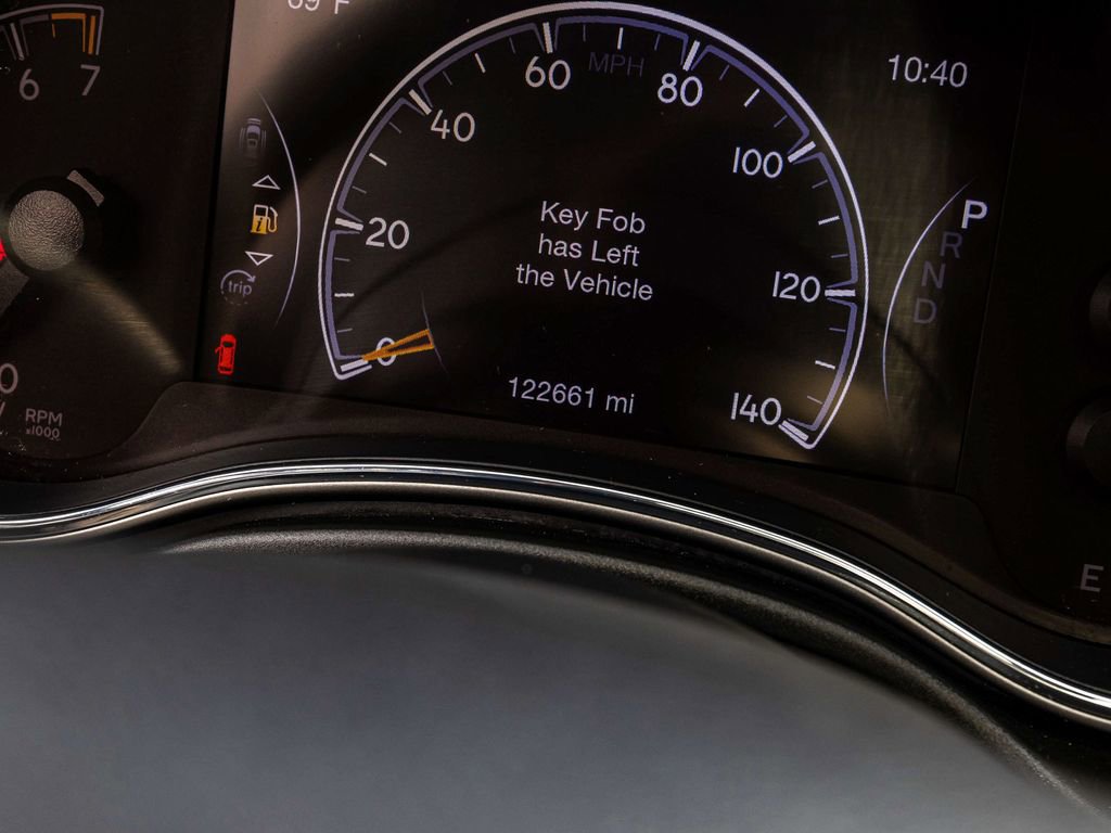 Used 2019 Jeep Grand Cherokee Limited AWD/4WD image 18