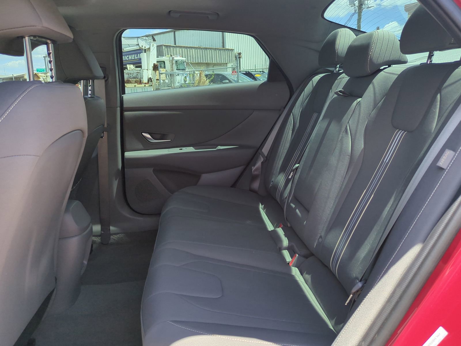 Certified 2025 Hyundai Elantra SEL FWD image 14