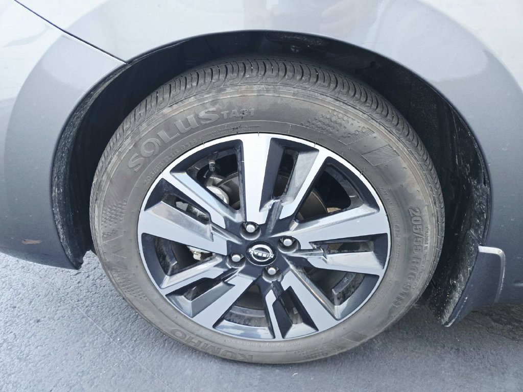 Used 2025 Nissan Versa SV w/ Trunk Package FWD image 17