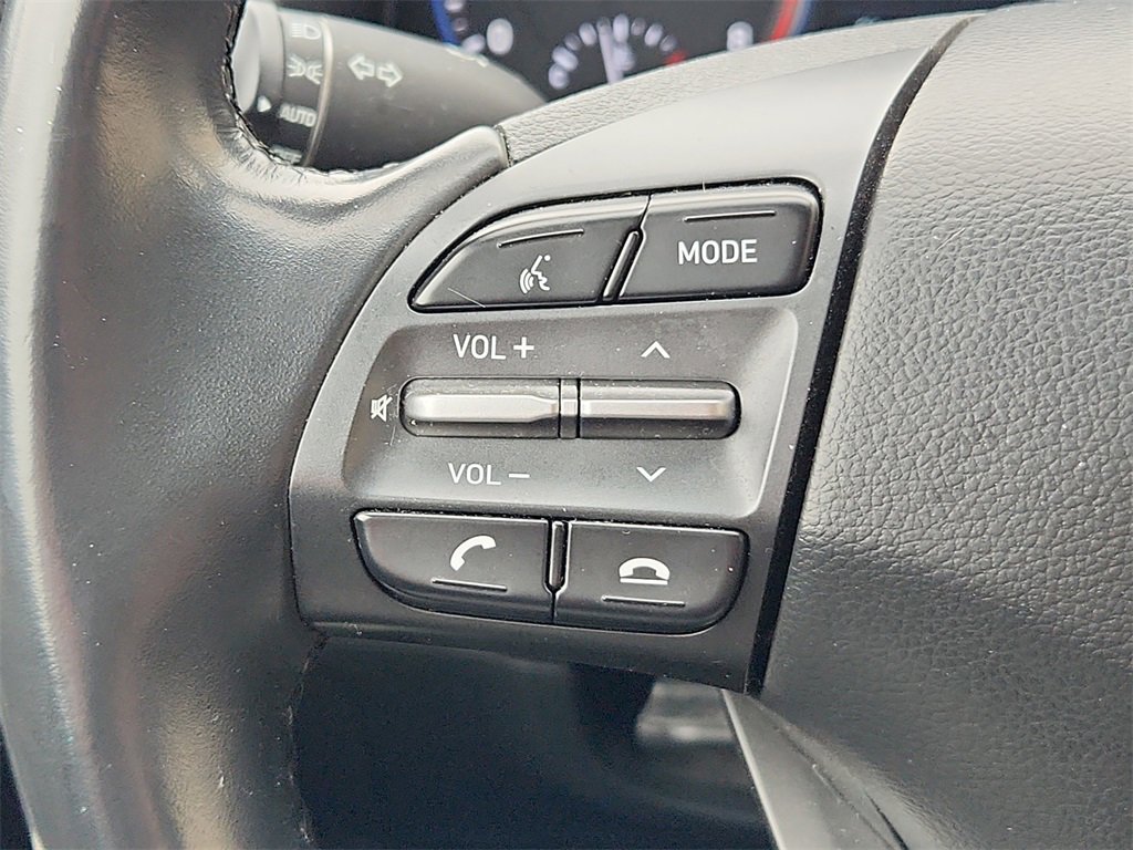 Used 2019 Hyundai Kona SEL image 16